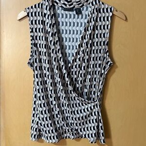 Tahari Black and Tan Geometric